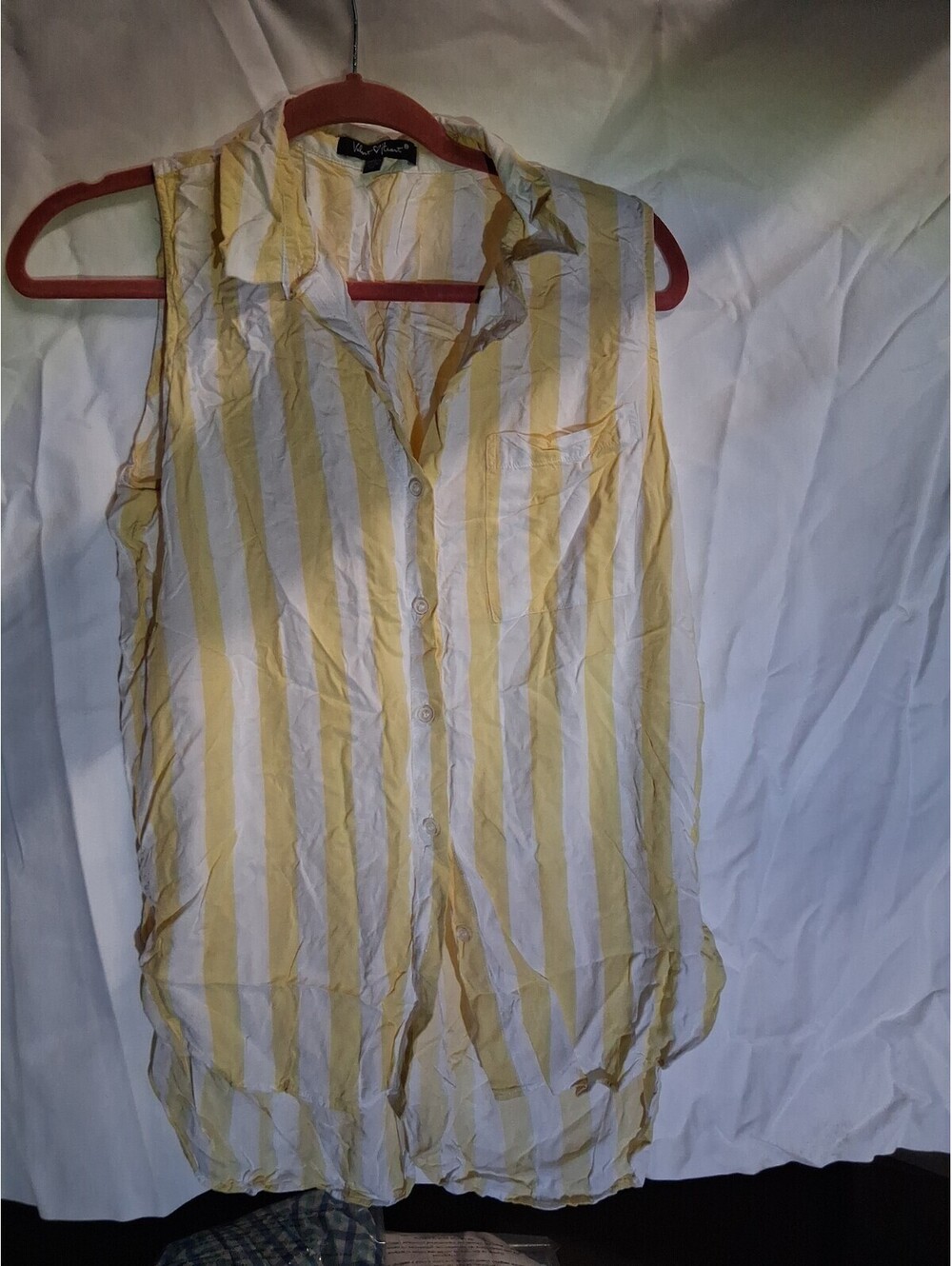 Velvet Heart Top Women's Medium Yellow White Striped Sleveless Button Up G2